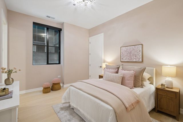 123 S Peoria Street P2, Chicago, IL 60607