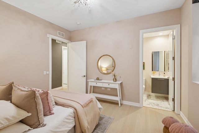 123 S Peoria Street P2, Chicago, IL 60607