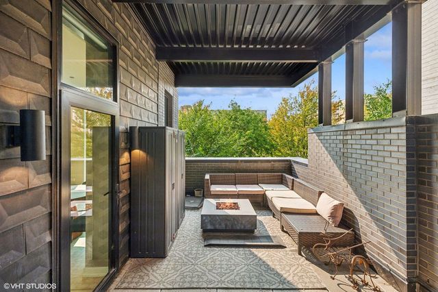 123 S Peoria Street P2, Chicago, IL 60607