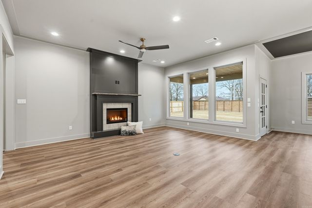 7 Dragonfly Cove, Greenbrier, AR 72058