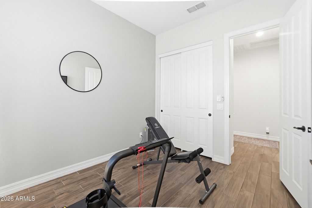 Image 53 of property listing at 9186 W LOUISE Drive, Peoria, AZ 85383