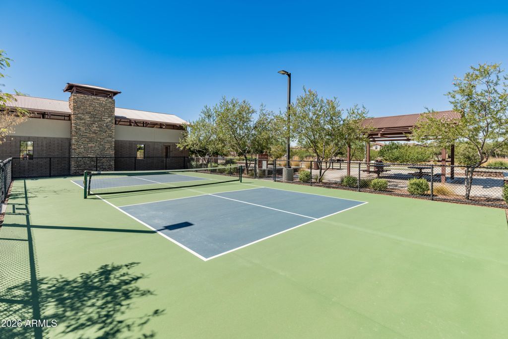 Image 86 of property listing at 9186 W LOUISE Drive, Peoria, AZ 85383