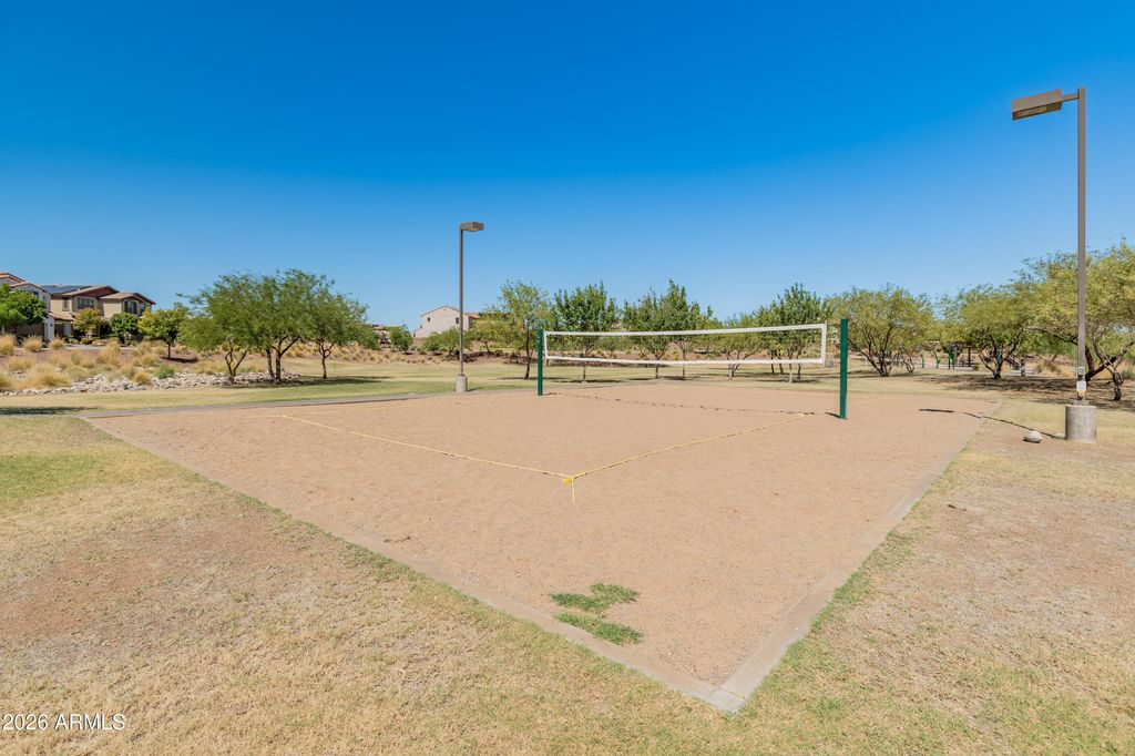 Image 89 of property listing at 9186 W LOUISE Drive, Peoria, AZ 85383