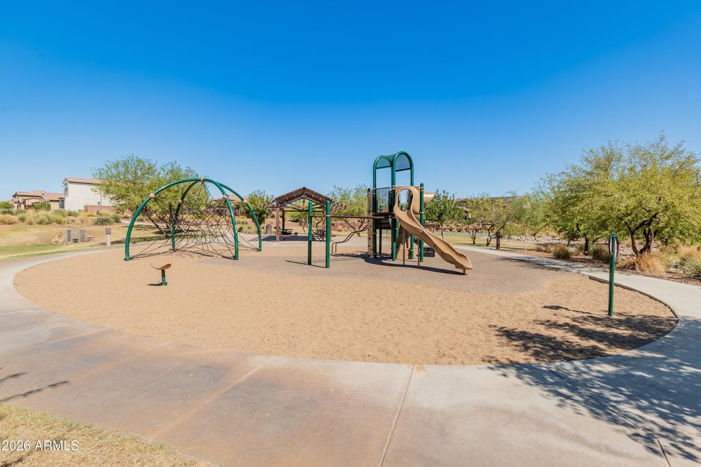 Image 90 of property listing at 9186 W LOUISE Drive, Peoria, AZ 85383