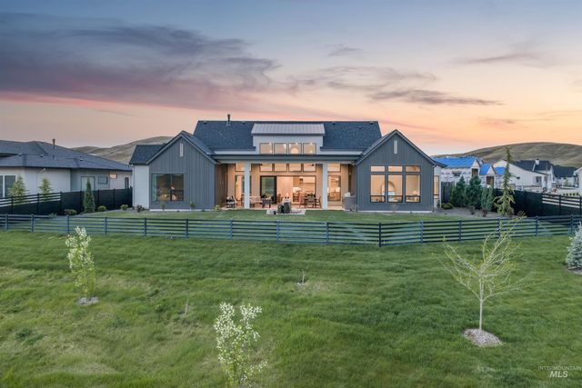 5481 W Haughburn Dr, Eagle, ID 83616