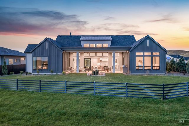 5481 W Haughburn Dr, Eagle, ID 83616