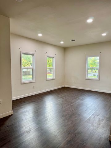 228 N Alleghany St, El Dorado, KS 67042