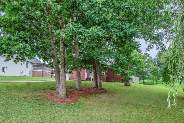 2029 Sunday Silence Dr, Greenbrier, TN 37073