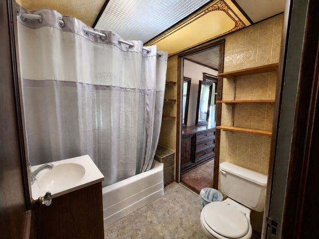 304 Cameron Avenue, Lockport, IL 60441