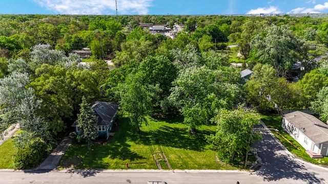 304 Cameron Avenue, Lockport, IL 60441