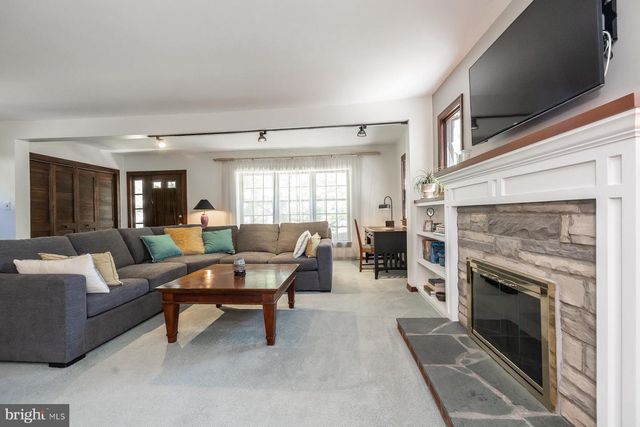 217 BURRWOOD AVE, Westmont, NJ 08108
