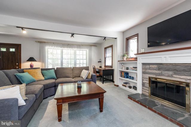 217 BURRWOOD AVE, Westmont, NJ 08108