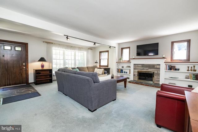 217 BURRWOOD AVE, Westmont, NJ 08108