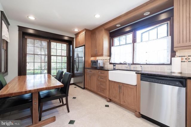 217 BURRWOOD AVE, Westmont, NJ 08108