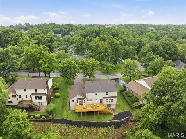 153 Spring Leigh Court, Ballwin, MO 63011