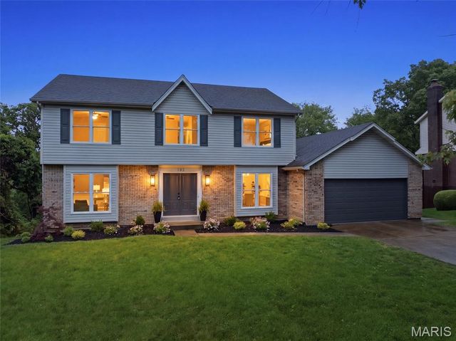 153 Spring Leigh Court, Ballwin, MO 63011