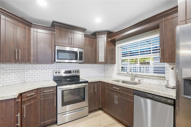 14270 SW 97th Terrace, Miami, FL 33186