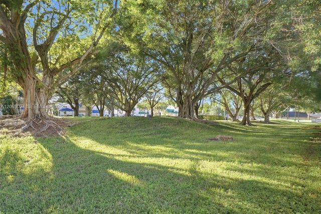 14270 SW 97th Terrace, Miami, FL 33186