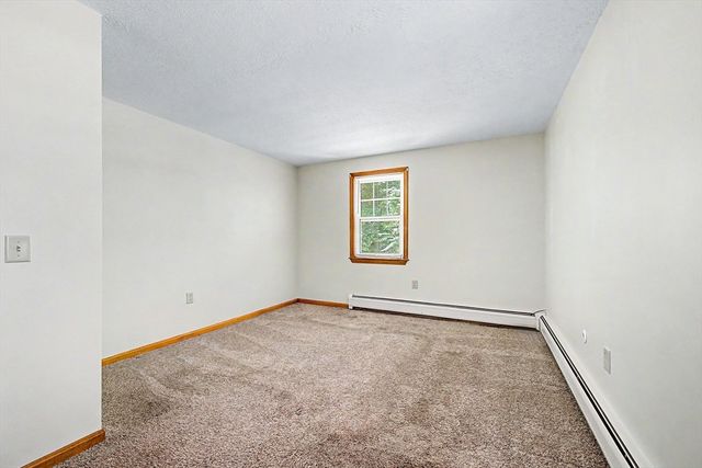 270 Wood St, Hopkinton, MA 01748