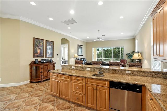 594 110th AVE N, Naples, FL 34108