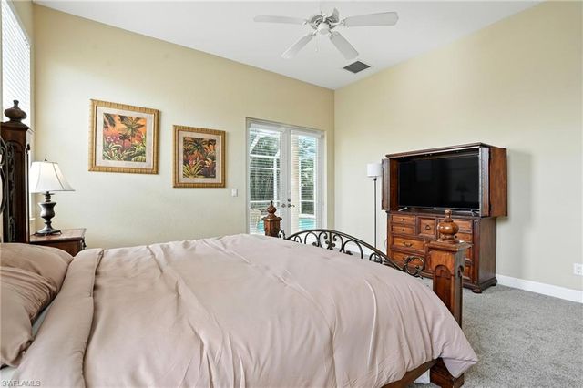 594 110th AVE N, Naples, FL 34108