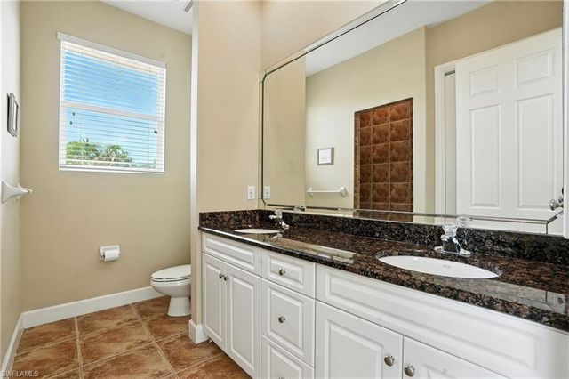 594 110th AVE N, Naples, FL 34108