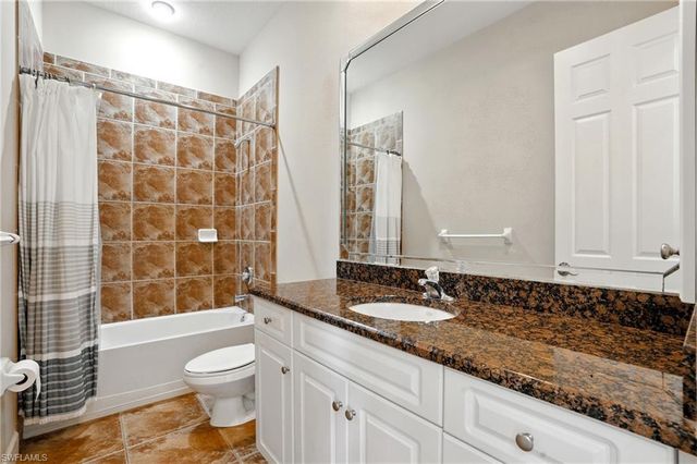 594 110th AVE N, Naples, FL 34108