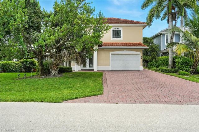 594 110th AVE N, Naples, FL 34108