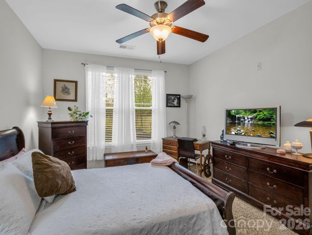 142 Brickton Village Circle 106, Fletcher, NC 28732