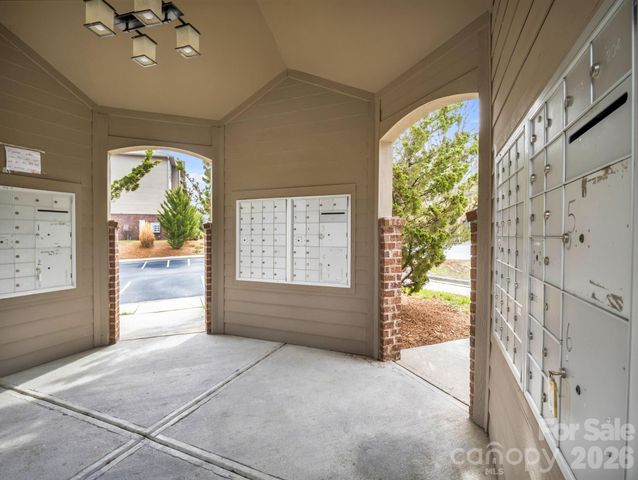 142 Brickton Village Circle 106, Fletcher, NC 28732
