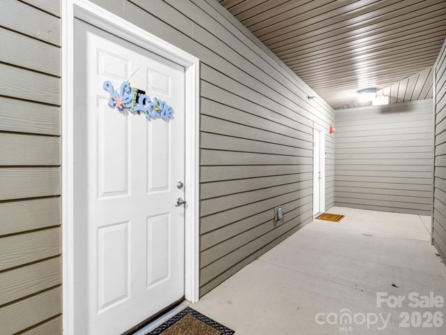 142 Brickton Village Circle 106, Fletcher, NC 28732