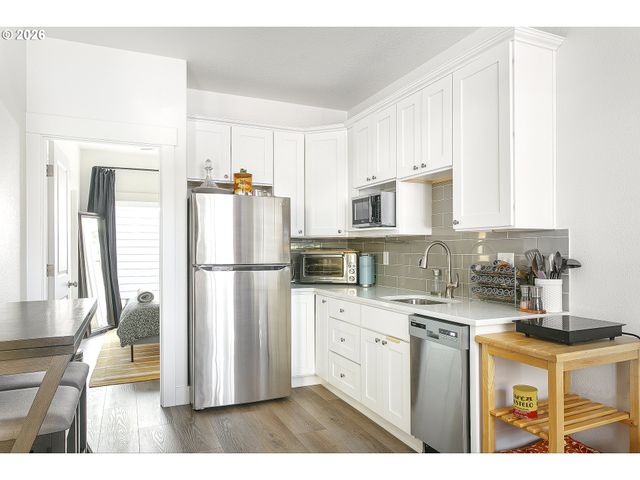 3771 Se 43RD Ave 2, Portland, OR 97206