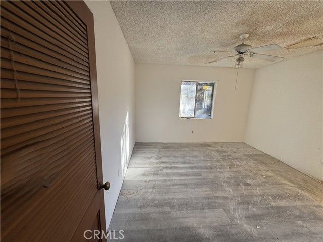 17545 Community Street, Northridge (los Angeles), CA 91325