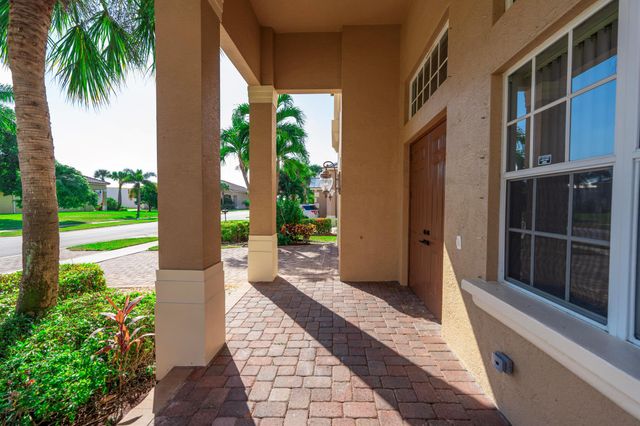 2322 SW Newport Isles Boulevard, Port St Lucie, FL 34953