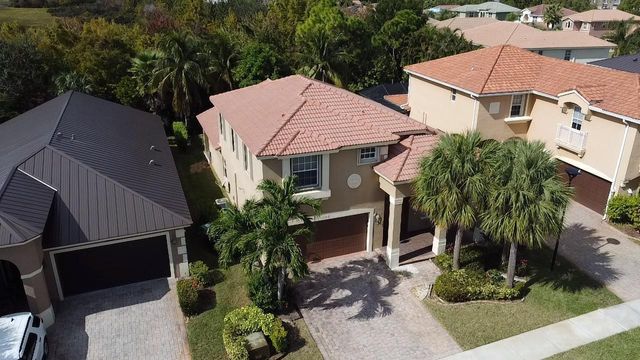 2322 SW Newport Isles Boulevard, Port St Lucie, FL 34953