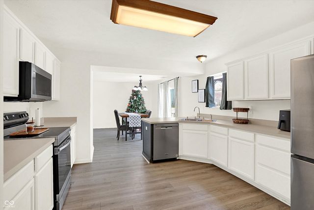 13305 Huff Boulevard, Fishers, IN 46038