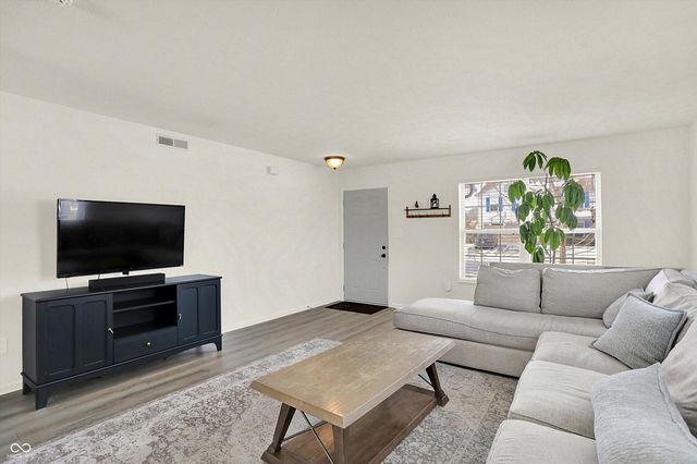 13305 Huff Boulevard, Fishers, IN 46038