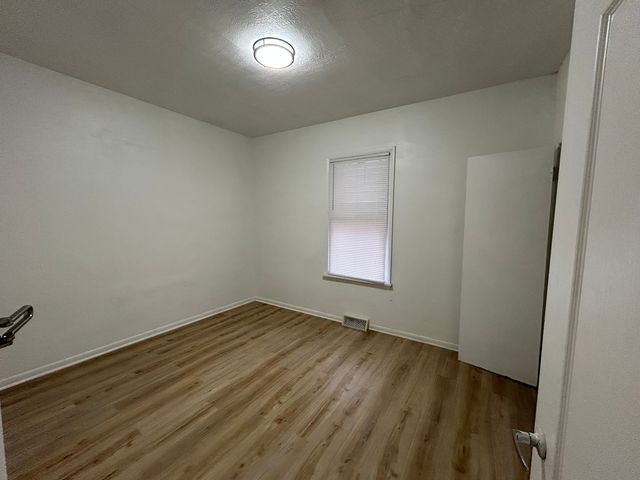 620 COMMERICAL Street, Danville, IL 61832