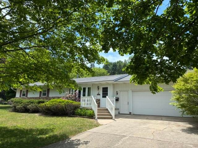 504 Mecosta Avenue, Big Rapids, MI 49307