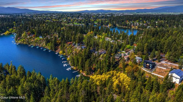 162483 N Lakeview Dr, Hayden Lake, ID 83835