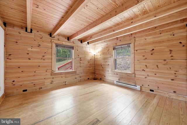 2858 CROSSINGS VIEW RD, Paw Paw, WV 25434