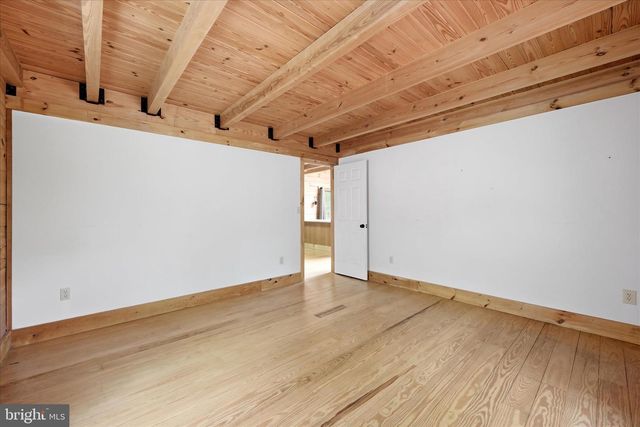 2858 CROSSINGS VIEW RD, Paw Paw, WV 25434