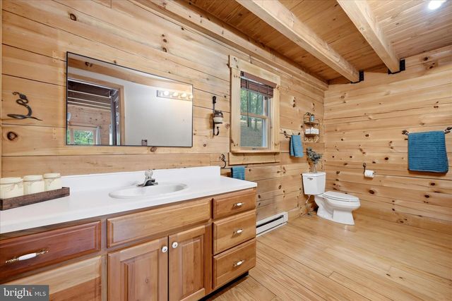 2858 CROSSINGS VIEW RD, Paw Paw, WV 25434