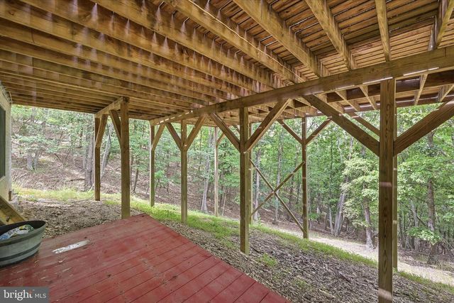 2858 CROSSINGS VIEW RD, Paw Paw, WV 25434