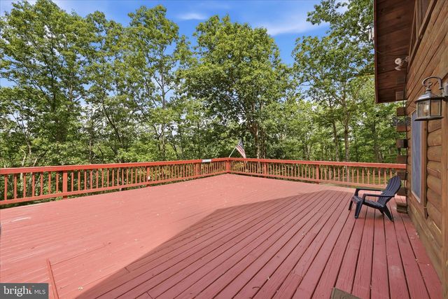2858 CROSSINGS VIEW RD, Paw Paw, WV 25434