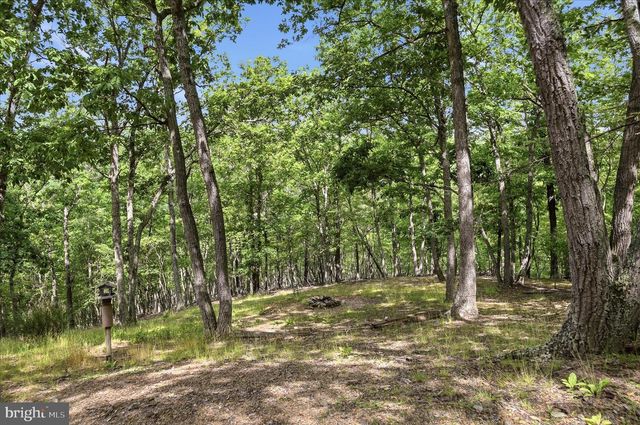 2858 CROSSINGS VIEW RD, Paw Paw, WV 25434