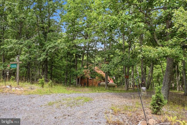 2858 CROSSINGS VIEW RD, Paw Paw, WV 25434