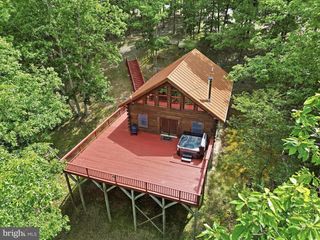 2858 CROSSINGS VIEW RD, Paw Paw, WV 25434