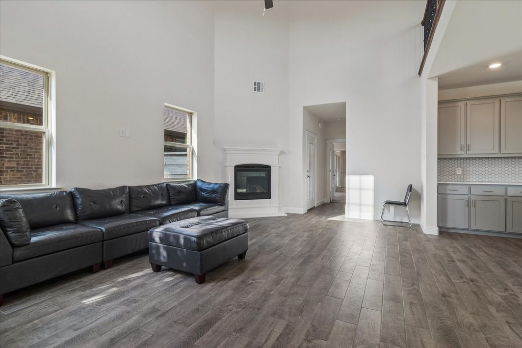 6012 Dandelion Drive, Little Elm, TX 76227 — photo 4