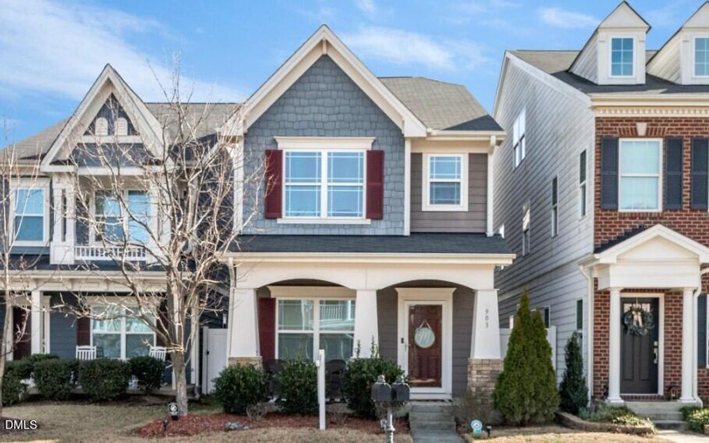 903 Ambergate Station, Apex, NC 27502